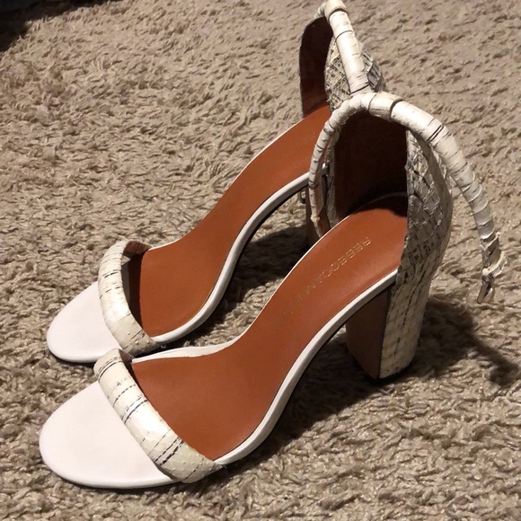 Pearl white - Picture 2 of 8